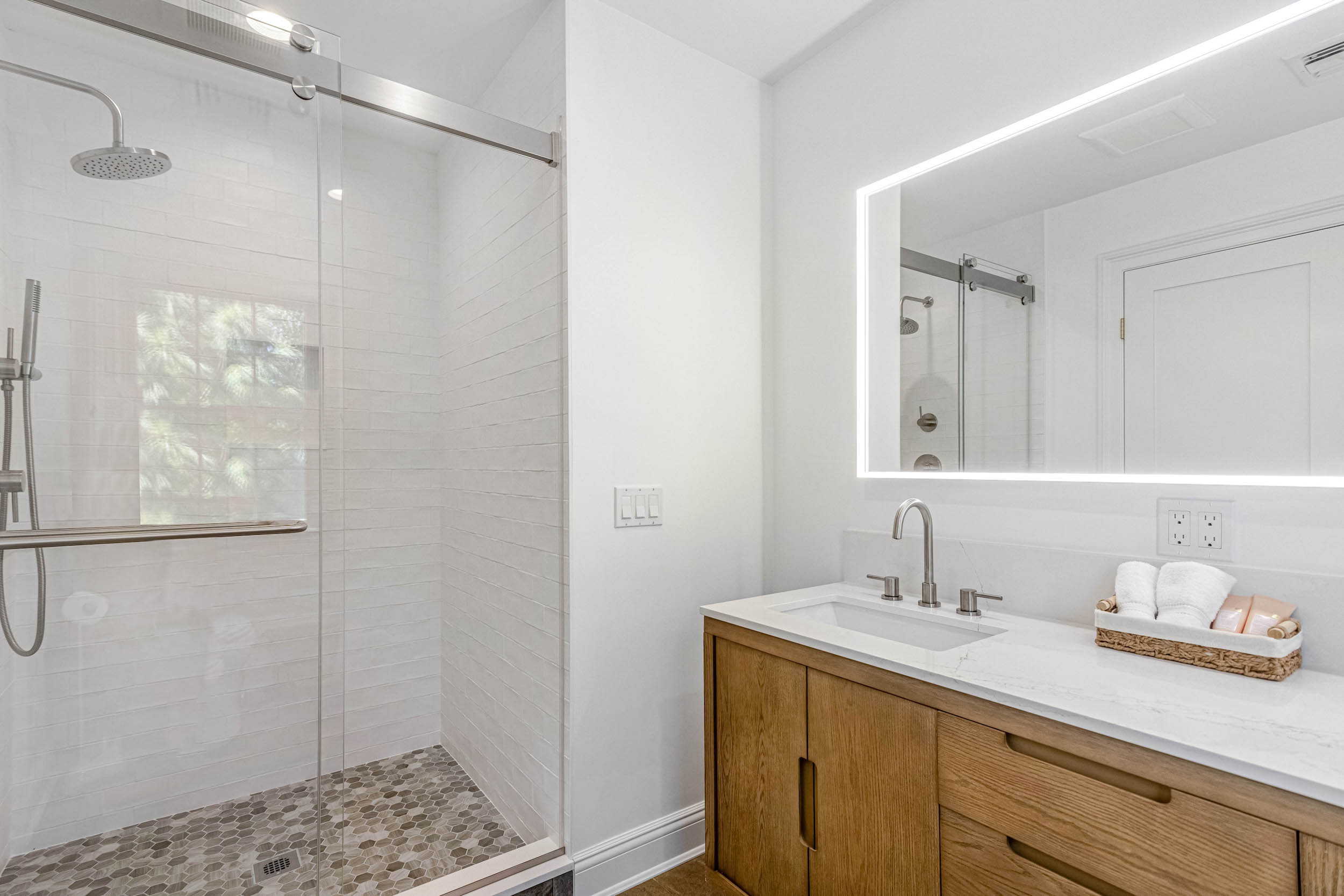  350 Laurel Way, Laurel, NY 11948 - 物件實景