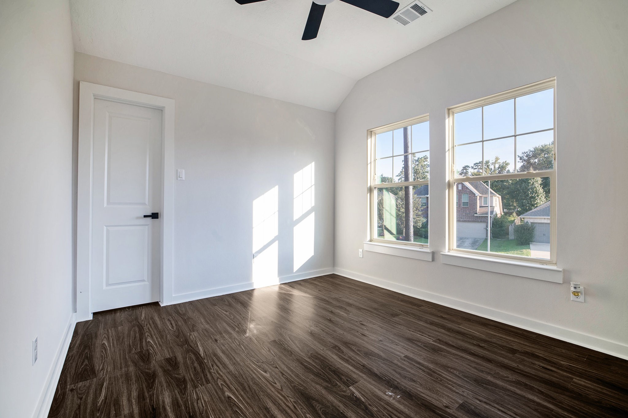 Tomball, Texas, 77375, United States, 4 Bedrooms Bedrooms, ,4 BathroomsBathrooms,Residential,For Sale,1956525