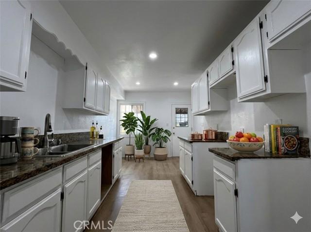 LA, California, 90008, United States, ,Residential,For Sale,2023707
