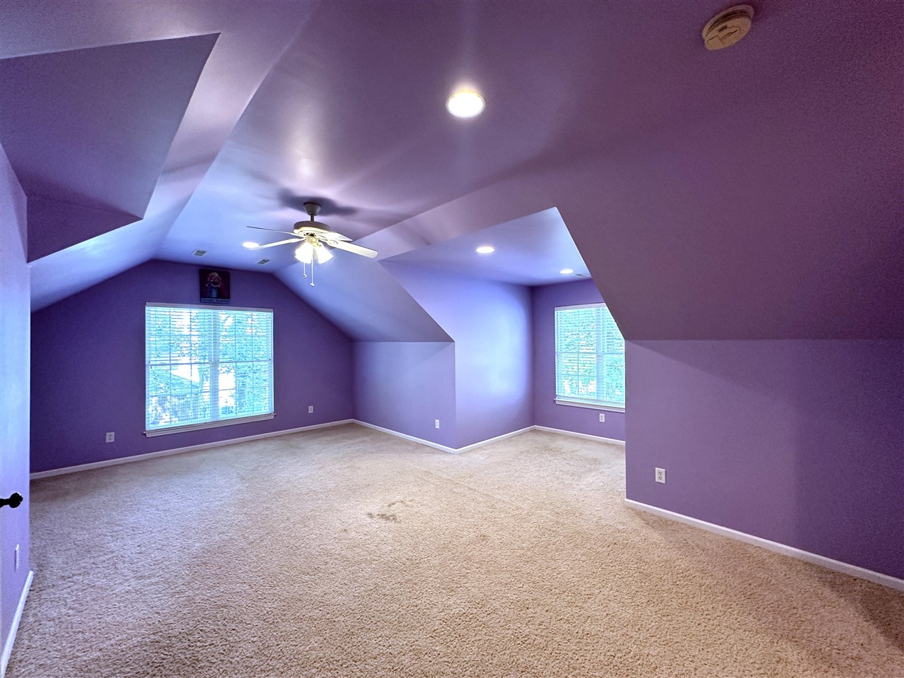 Bowling Green, Kentucky, 42104, United States, 5 Bedrooms Bedrooms, ,3 BathroomsBathrooms,Residential,For Sale,1907465