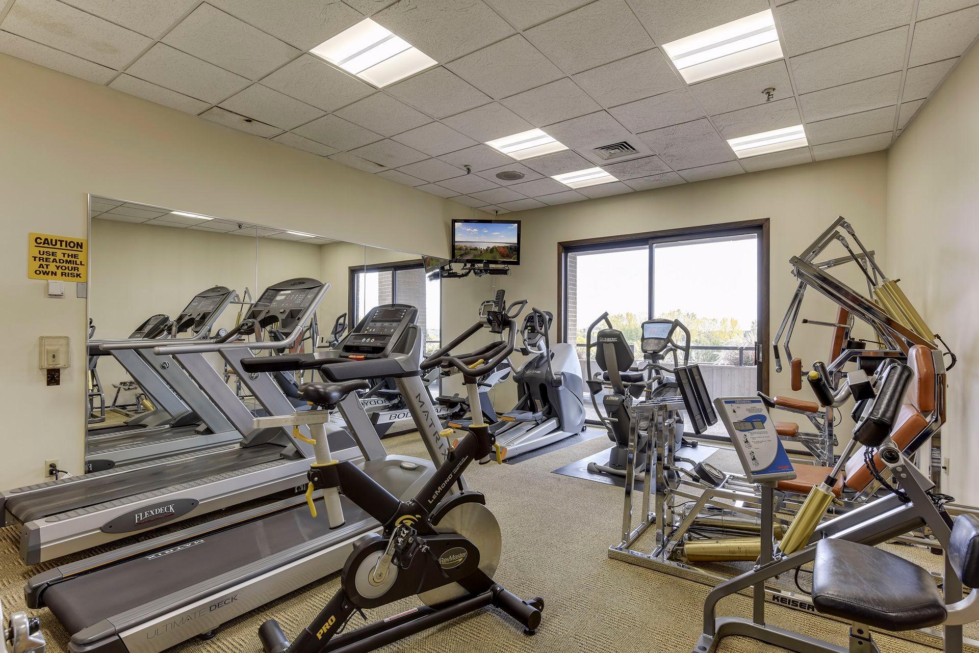 Minneapolis, Minnesota, 55416, United States, 2 Bedrooms Bedrooms, ,1 BathroomBathrooms,Residential,For Sale,1993014