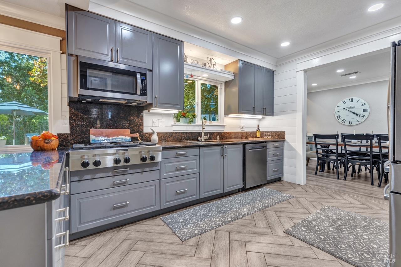 Vacaville, California, 95688, United States, 4 Bedrooms Bedrooms, ,3 BathroomsBathrooms,Residential,For Sale,1900587
