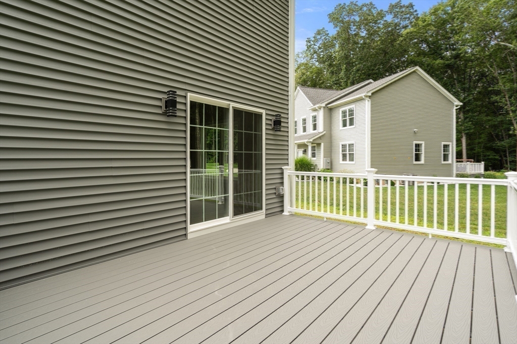 East Longmeadow, Massachusetts, 01028, United States, 4 Bedrooms Bedrooms, ,3 BathroomsBathrooms,Residential,For Sale,1986276