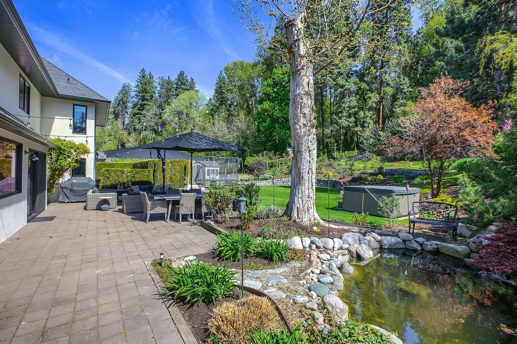  Stunning Home in East Kelowna - 物件實景