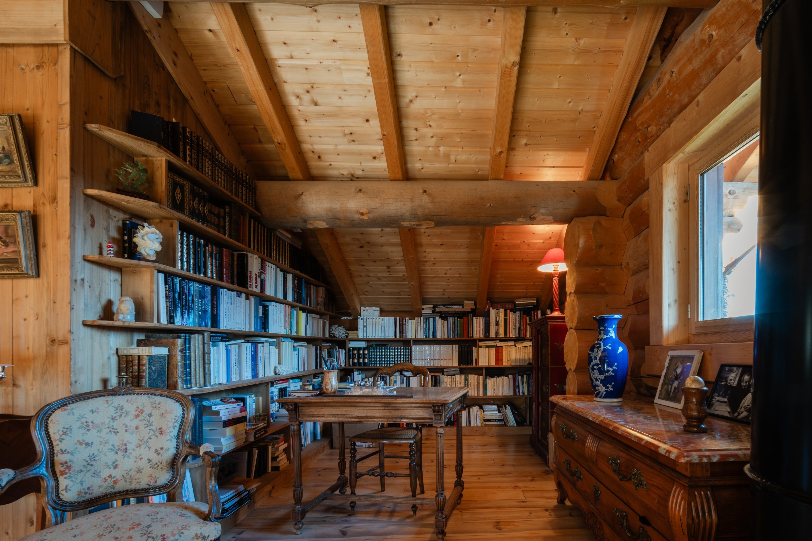  Chalet with lake and mountain views – ski-in / ski-out - 物件實景