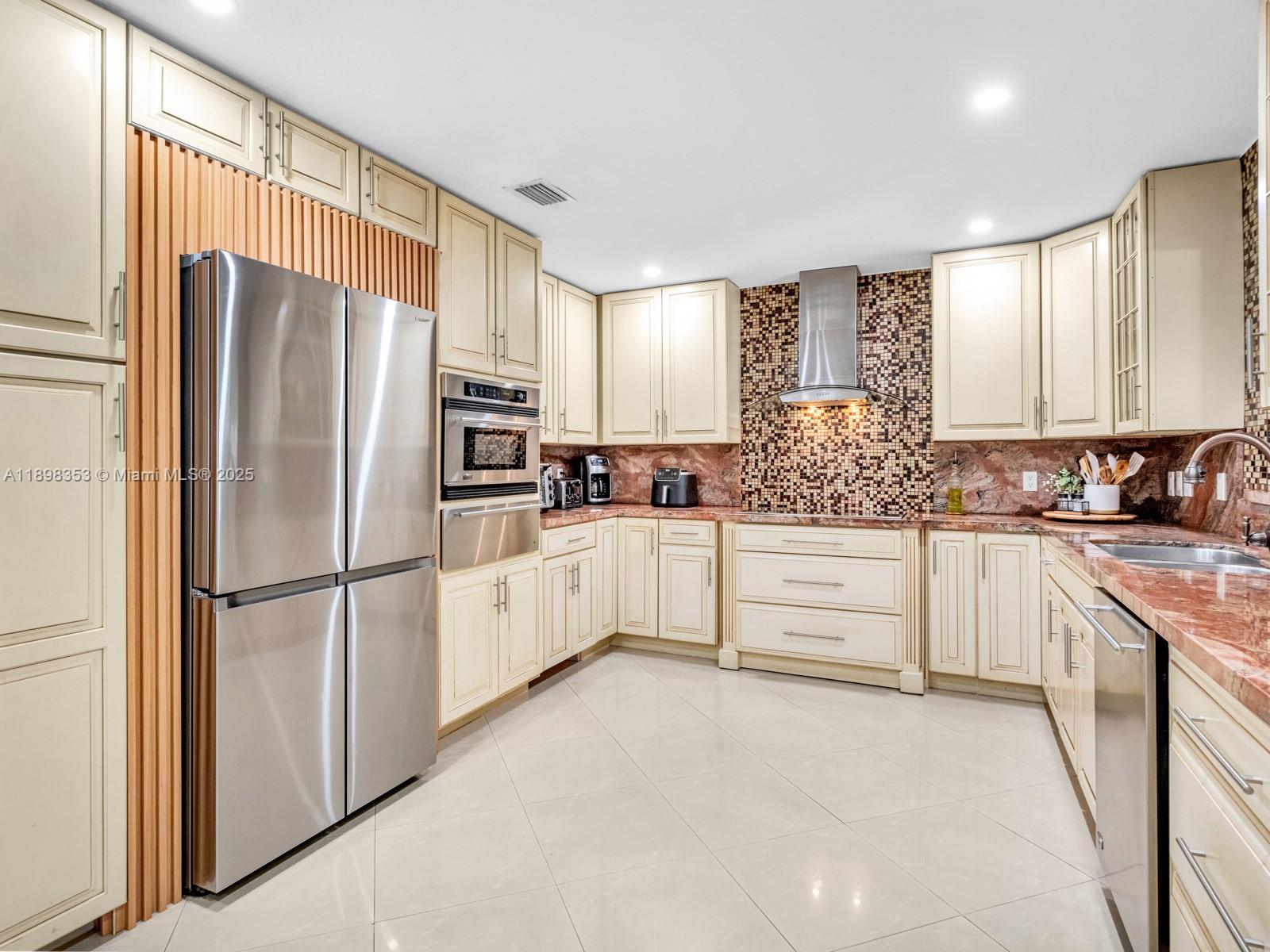 Miami, Florida, 33175, United States, 4 Bedrooms Bedrooms, ,2 BathroomsBathrooms,Residential,For Sale,1979447