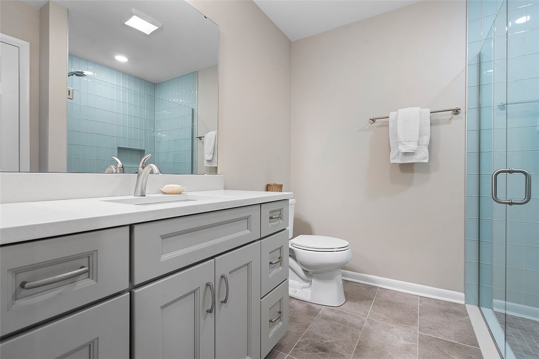 Ohio Twp, Pennsylvania, 15237, United States, 2 Bedrooms Bedrooms, ,3 BathroomsBathrooms,Residential,For Sale,1984724