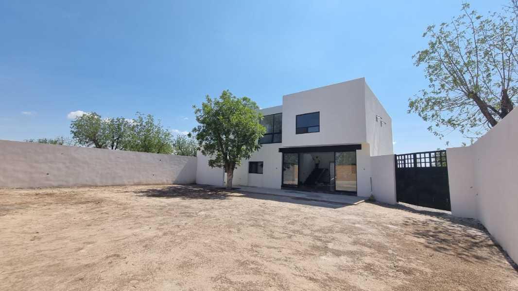 LA LOMA, Torreón, Coahuila de Zaragoza, 27405, Mexico, 4 Bedrooms Bedrooms, ,4 BathroomsBathrooms,Residential,For Sale,LA LOMA,1628012