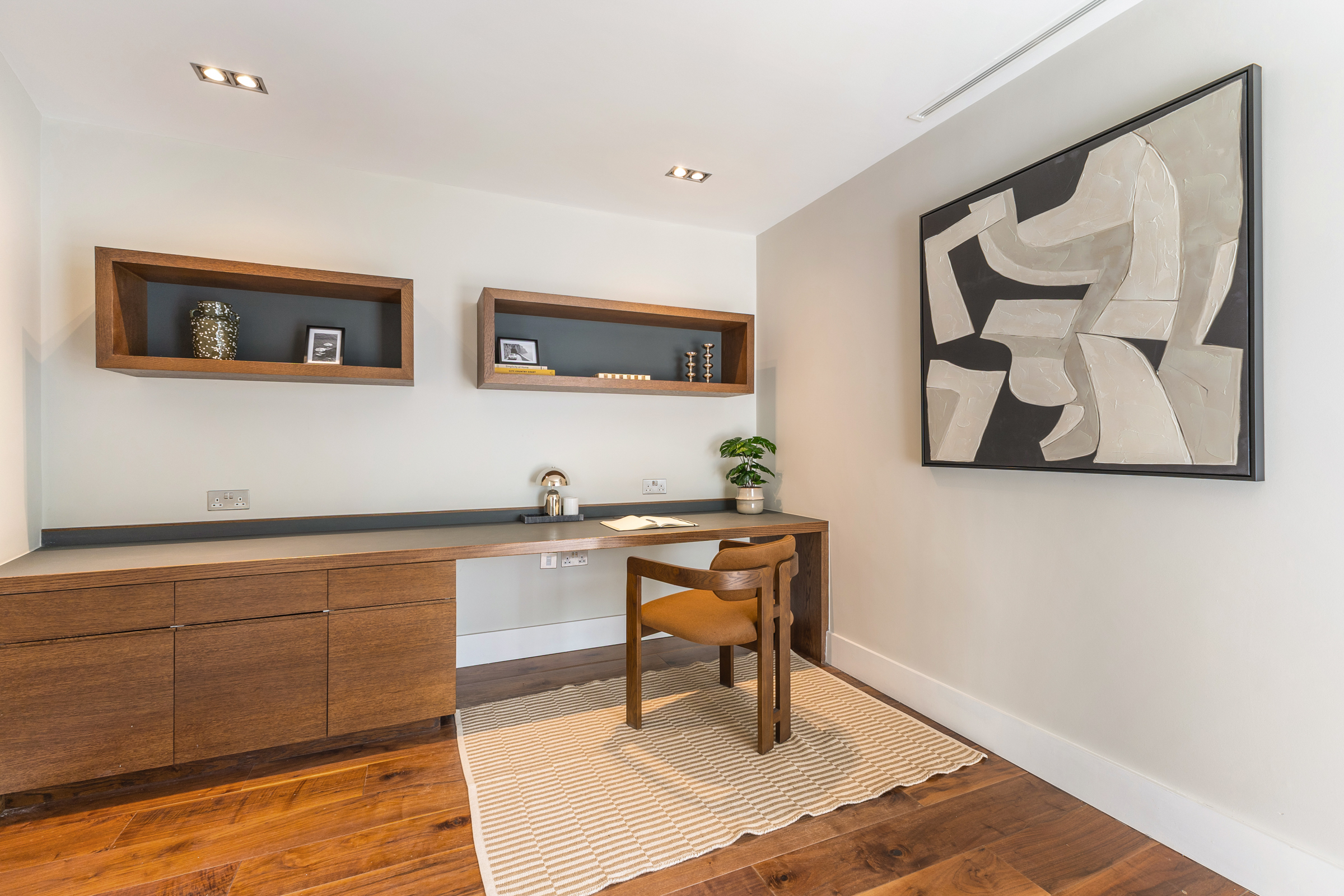  A Contemporary Five-Bedroom House with direct access onto Wentworth golf course - 物件實景