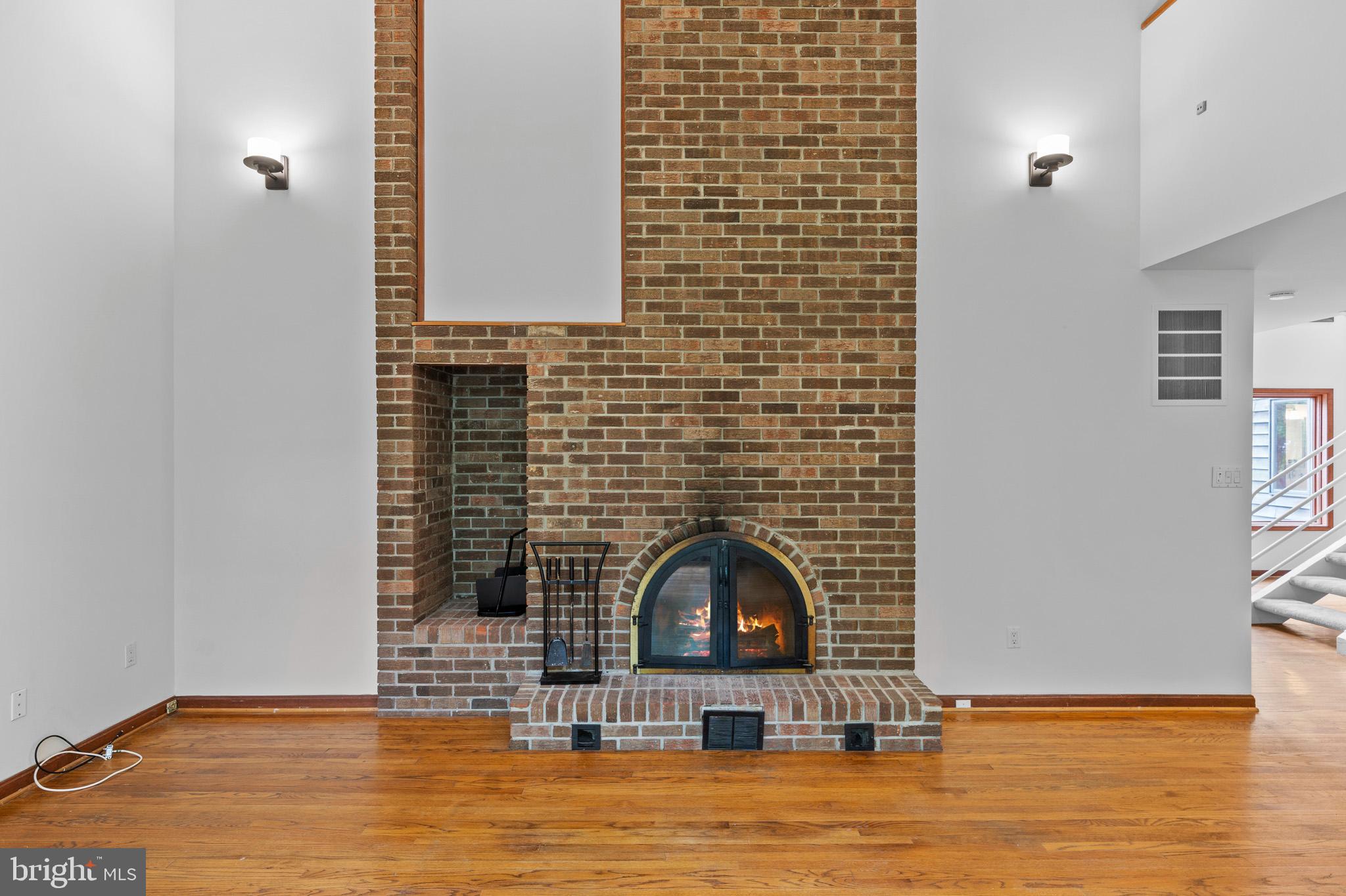 La Plata, Maryland, 20646, United States, 5 Bedrooms Bedrooms, ,4 BathroomsBathrooms,Residential,For Sale,1928558