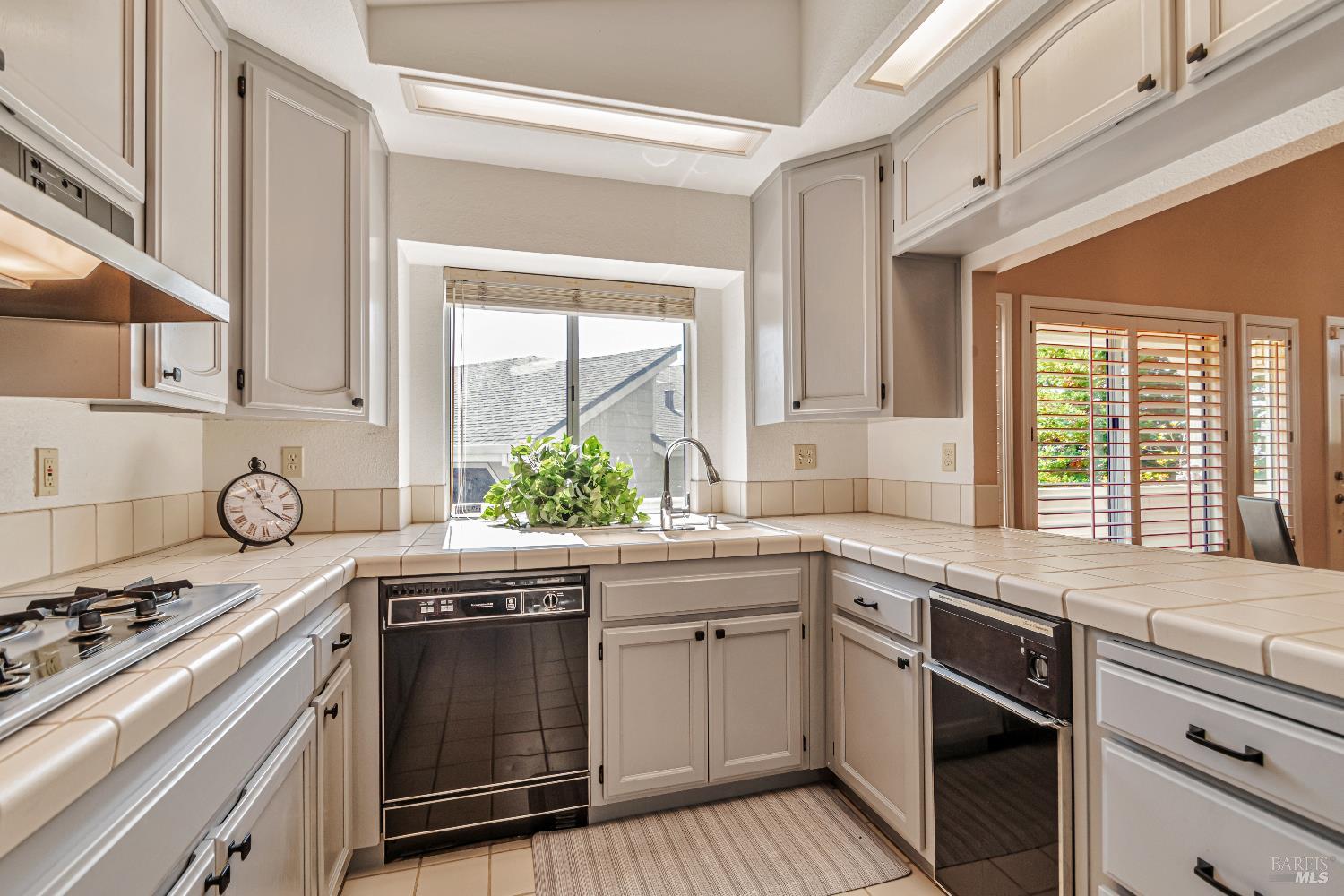 Santa Rosa, California, 95403, United States, 3 Bedrooms Bedrooms, ,3 BathroomsBathrooms,Residential,For Sale,1958612