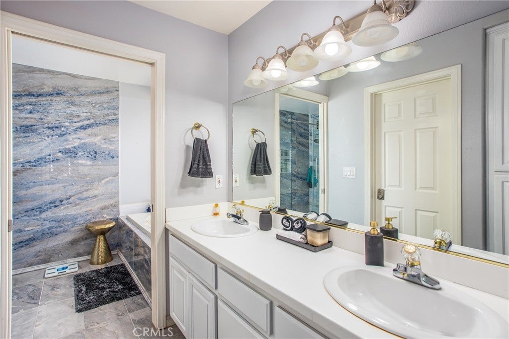 Yucaipa, California, 92399, United States, 5 Bedrooms Bedrooms, ,3 BathroomsBathrooms,Residential,For Sale,1980066