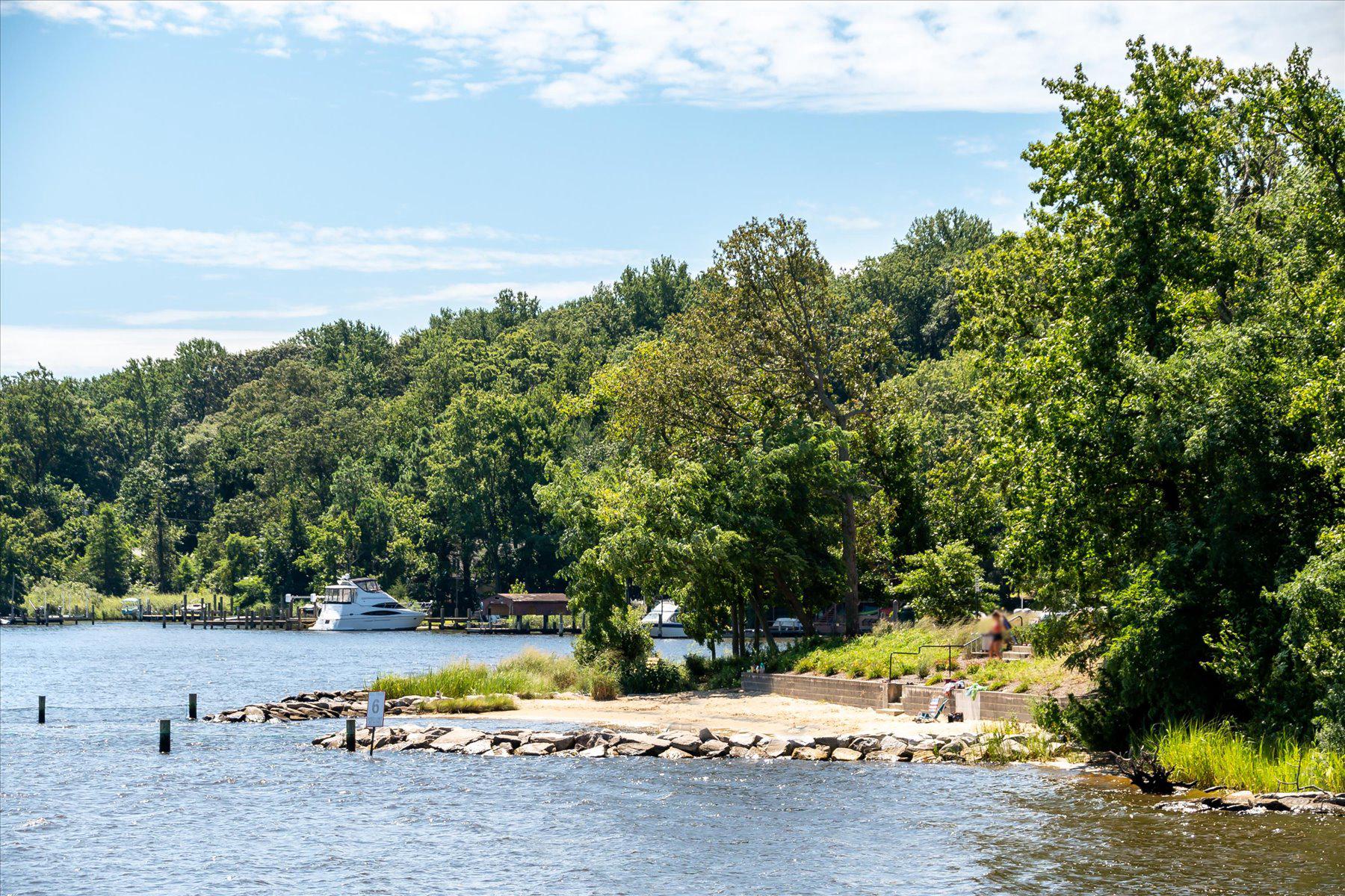  2033 Shore Drive, Edgewater, MD, 21037 - 物件實景