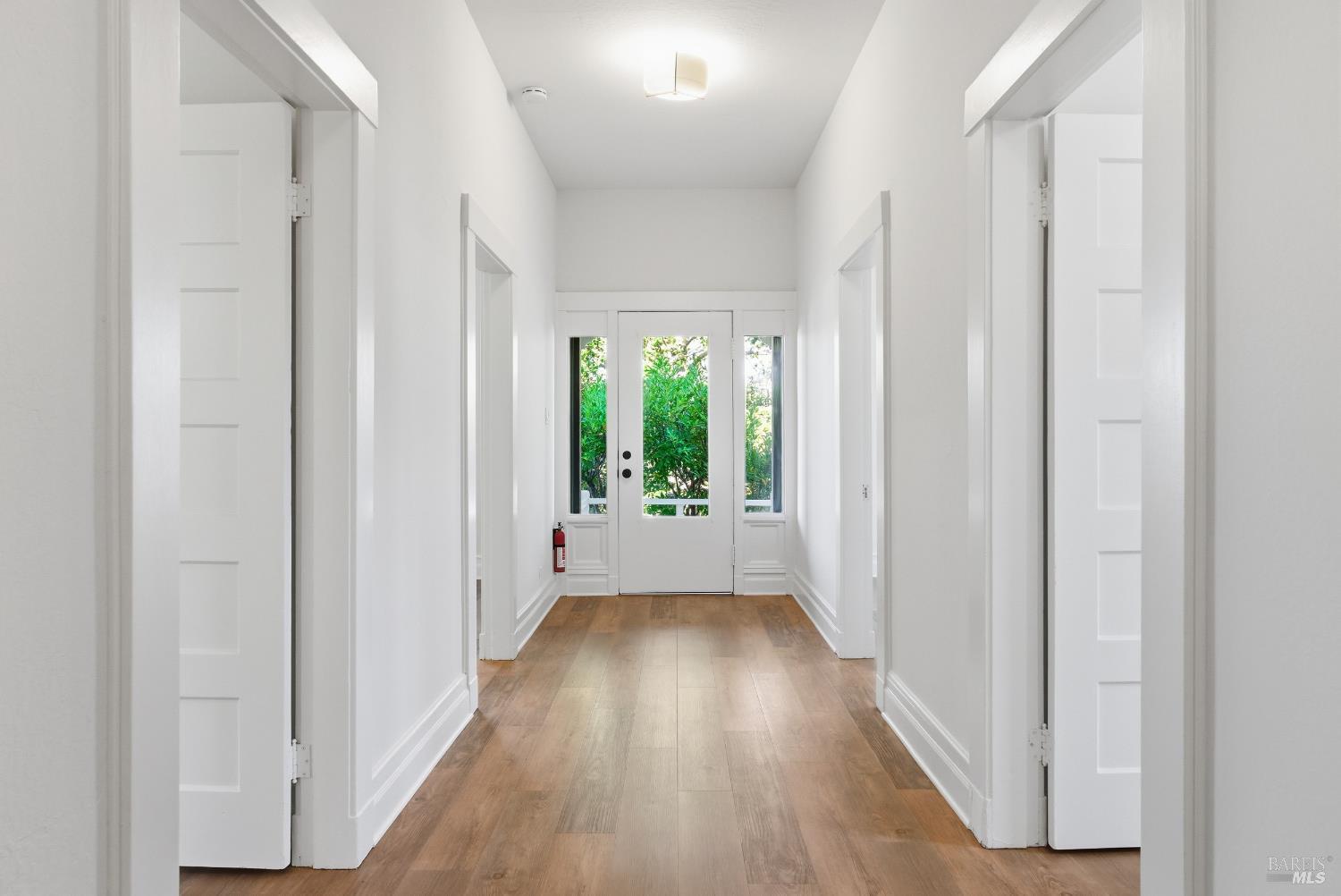 Corte Madera, California, 94925, United States, 6 Bedrooms Bedrooms, ,3 BathroomsBathrooms,Residential,For Sale,1986479