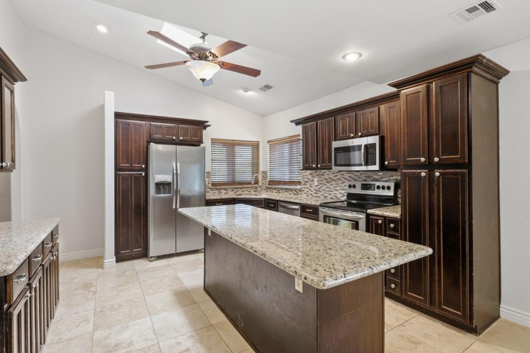  33651 S Topaz Road ¦ Black Canyon City, AZ - 物件實景