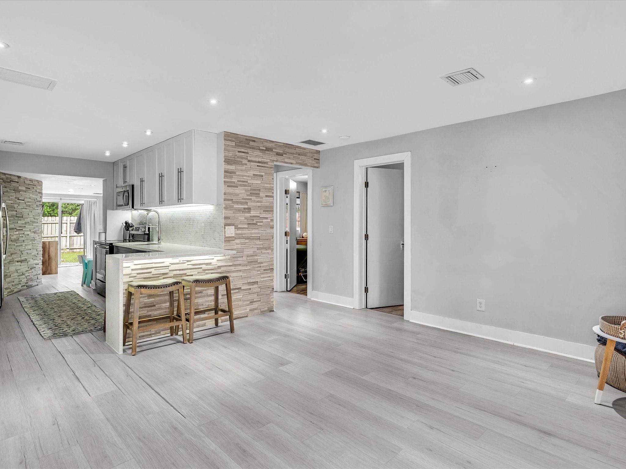 Fort Lauderdale, Florida, 33309, United States, 3 Bedrooms Bedrooms, ,2 BathroomsBathrooms,Residential,For Sale,1989951