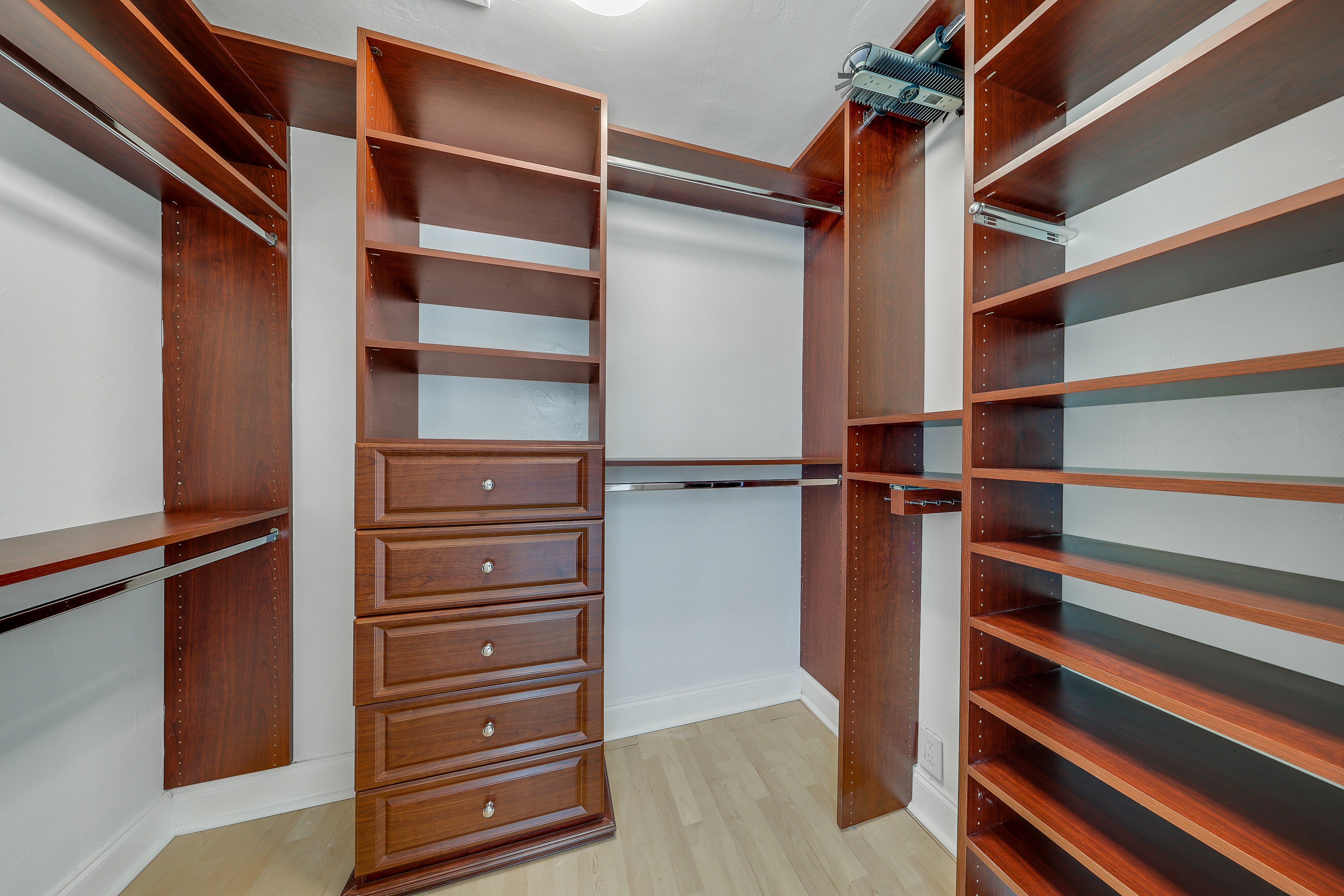  800 SE 3rd Ter, Pompano Beach, FL, 33060 - 物件實景