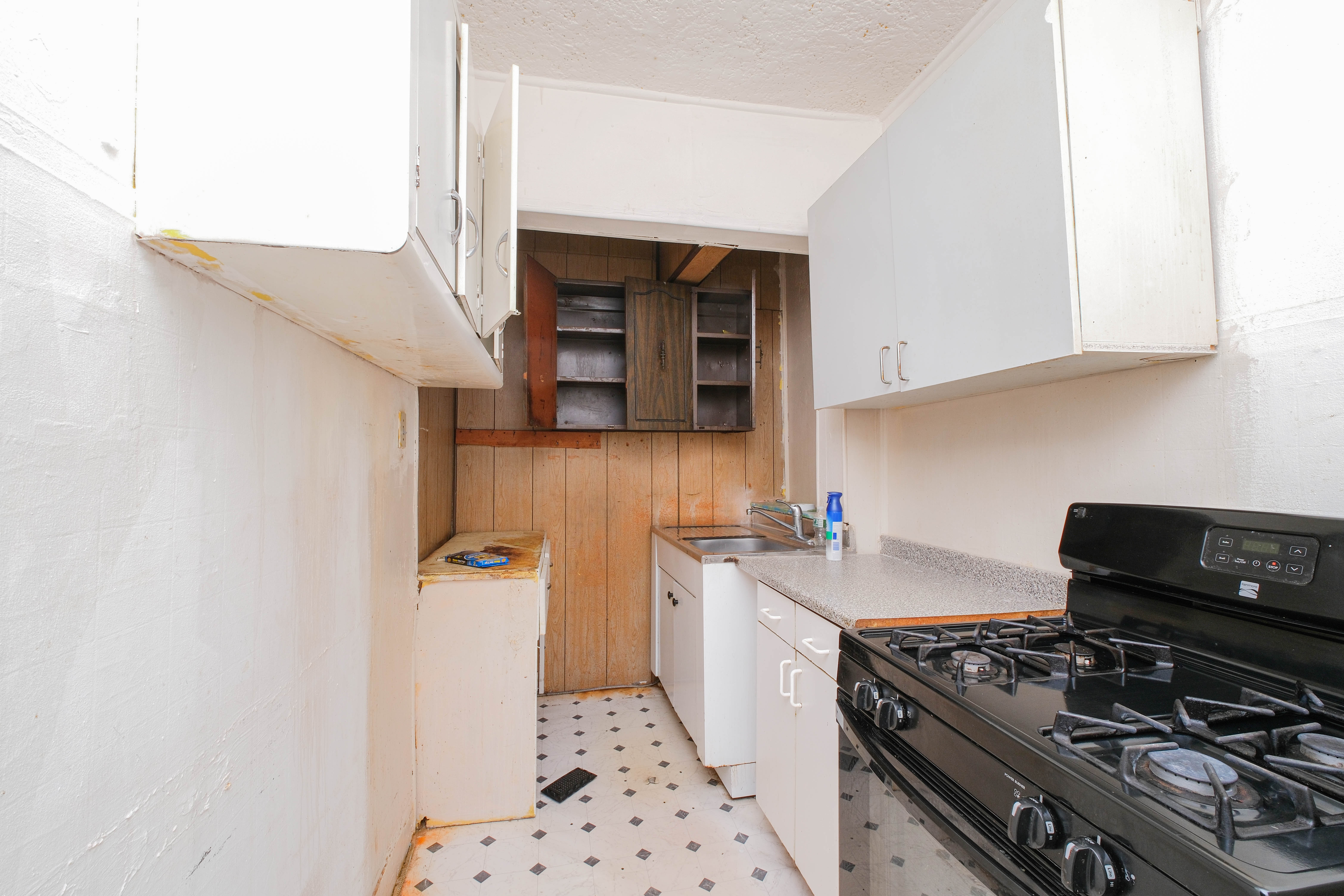 Brooklyn, New York, 11225, United States, 4 Bedrooms Bedrooms, ,1 BathroomBathrooms,Residential,For Sale,1763201
