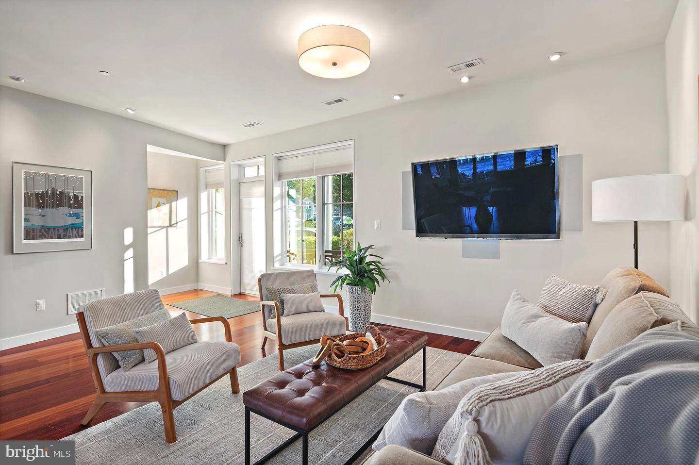 Annapolis, Maryland, 21403, United States, 4 Bedrooms Bedrooms, ,3 BathroomsBathrooms,Residential,For Sale,1950793