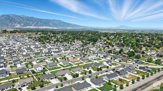 Hyrum, Utah, 84319, United States, 5 Bedrooms Bedrooms, ,3 BathroomsBathrooms,Residential,For Sale,1975409