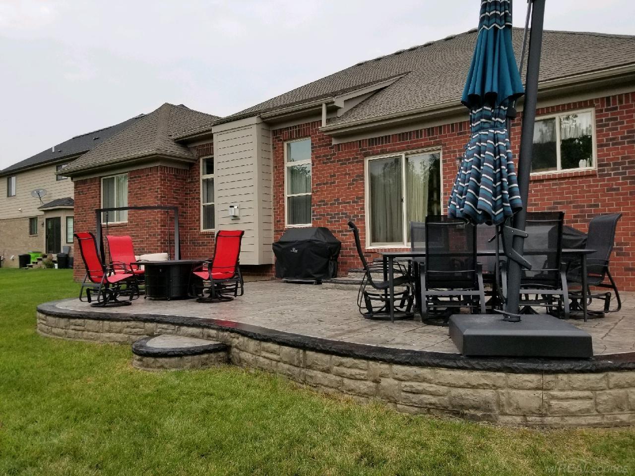 Macomb, Michigan, 48042, United States, 3 Bedrooms Bedrooms, ,3 BathroomsBathrooms,Residential,For Sale,2002873