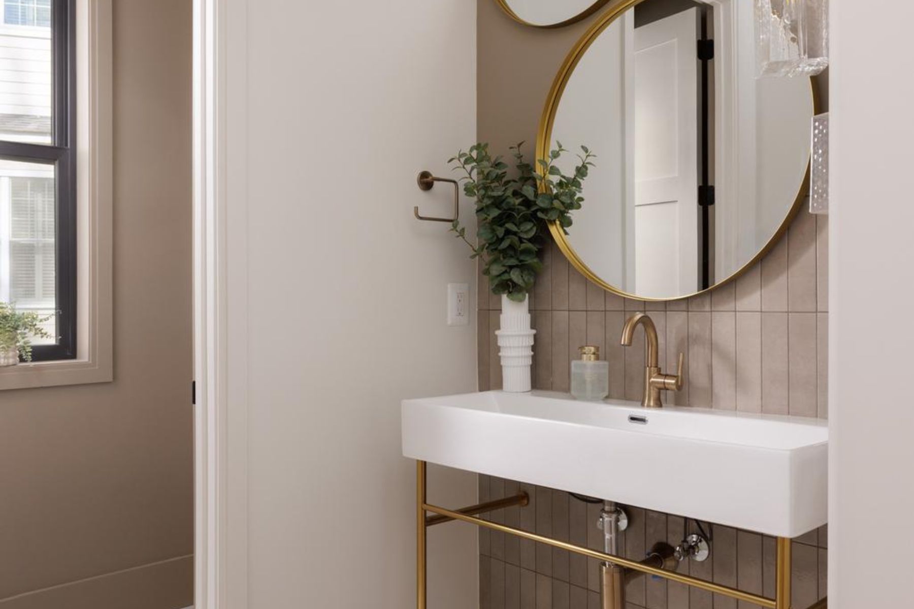  913 Symphony Circle SW, Vienna, VA, 22180 - 物件實景