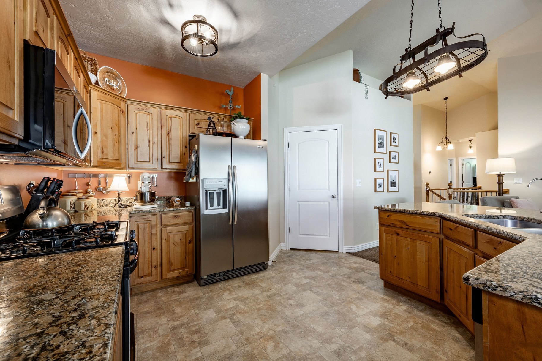  Enjoy Single Level Living at It