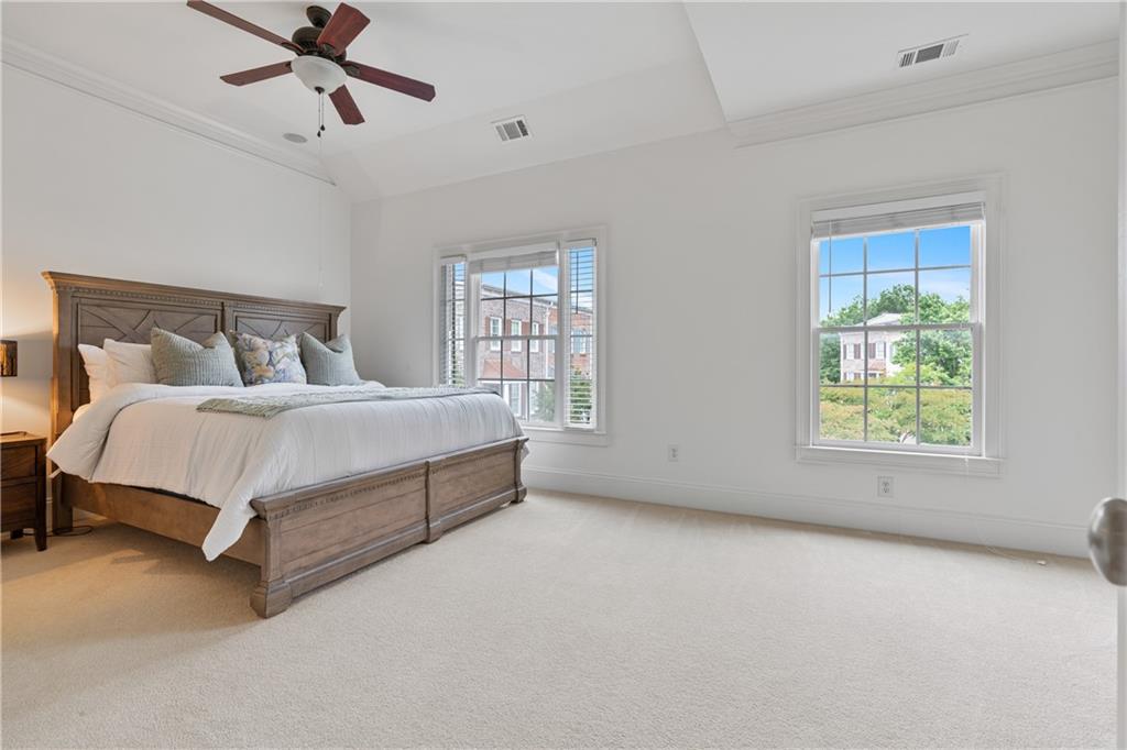 Sandy Springs, Georgia, 30328, United States, 2 Bedrooms Bedrooms, ,4 BathroomsBathrooms,Residential,For Sale,1923426