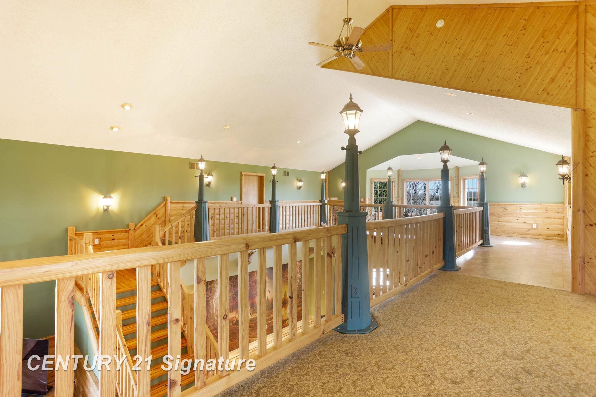 Hemlock, Michigan, 48626, United States, 6 Bedrooms Bedrooms, ,5 BathroomsBathrooms,Residential,For Sale,1984080