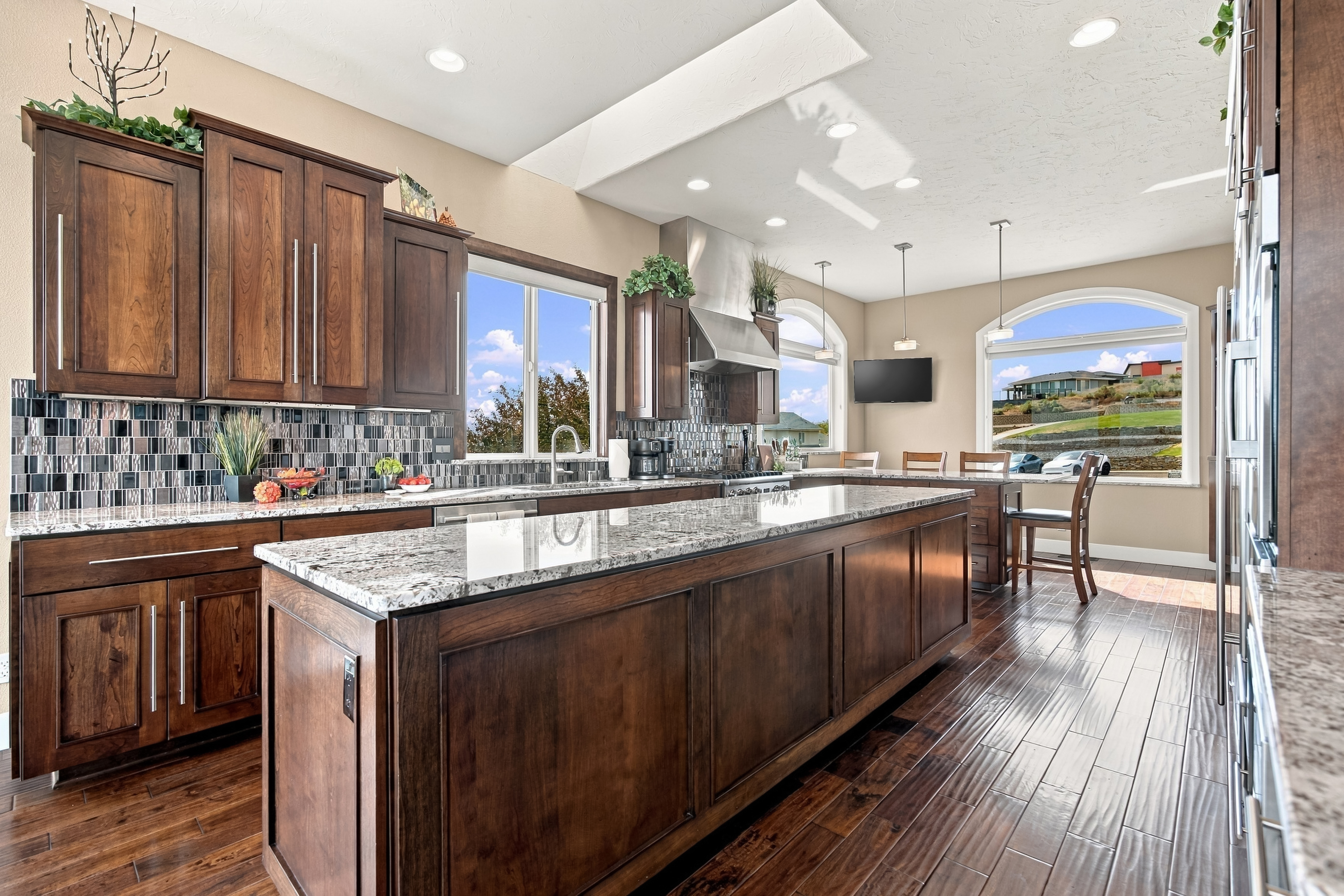  Welcome to 2716 S Irving Street - 物件實景