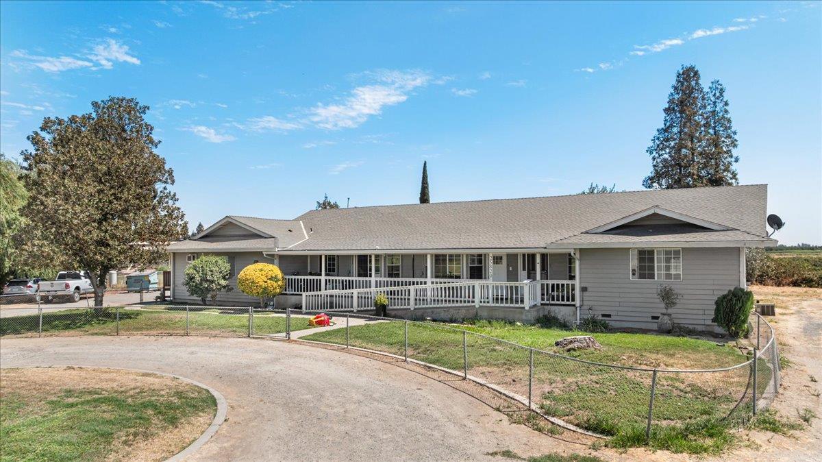 Escalon, California, 95320, United States, 6 Bedrooms Bedrooms, ,3 BathroomsBathrooms,Residential,For Sale,1977867