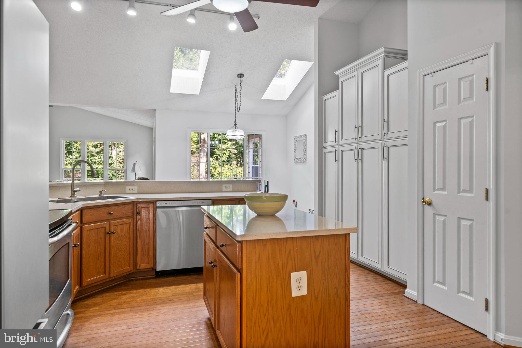 La Plata, Maryland, 20646, United States, 4 Bedrooms Bedrooms, ,4 BathroomsBathrooms,Residential,For Sale,1976201