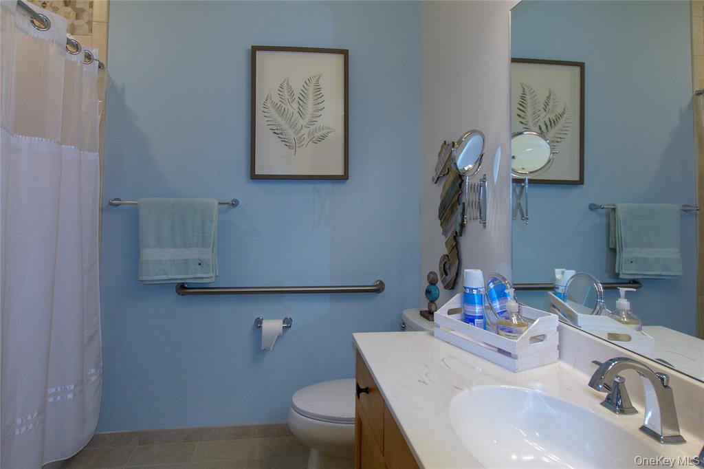 Shirley, New York, 11967, United States, 2 Bedrooms Bedrooms, ,2 BathroomsBathrooms,Residential,For Sale,1915431