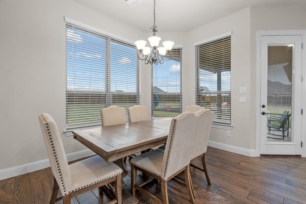 Waxahachie, Texas, 75165, United States, 4 Bedrooms Bedrooms, ,3 BathroomsBathrooms,Residential,For Sale,1981822