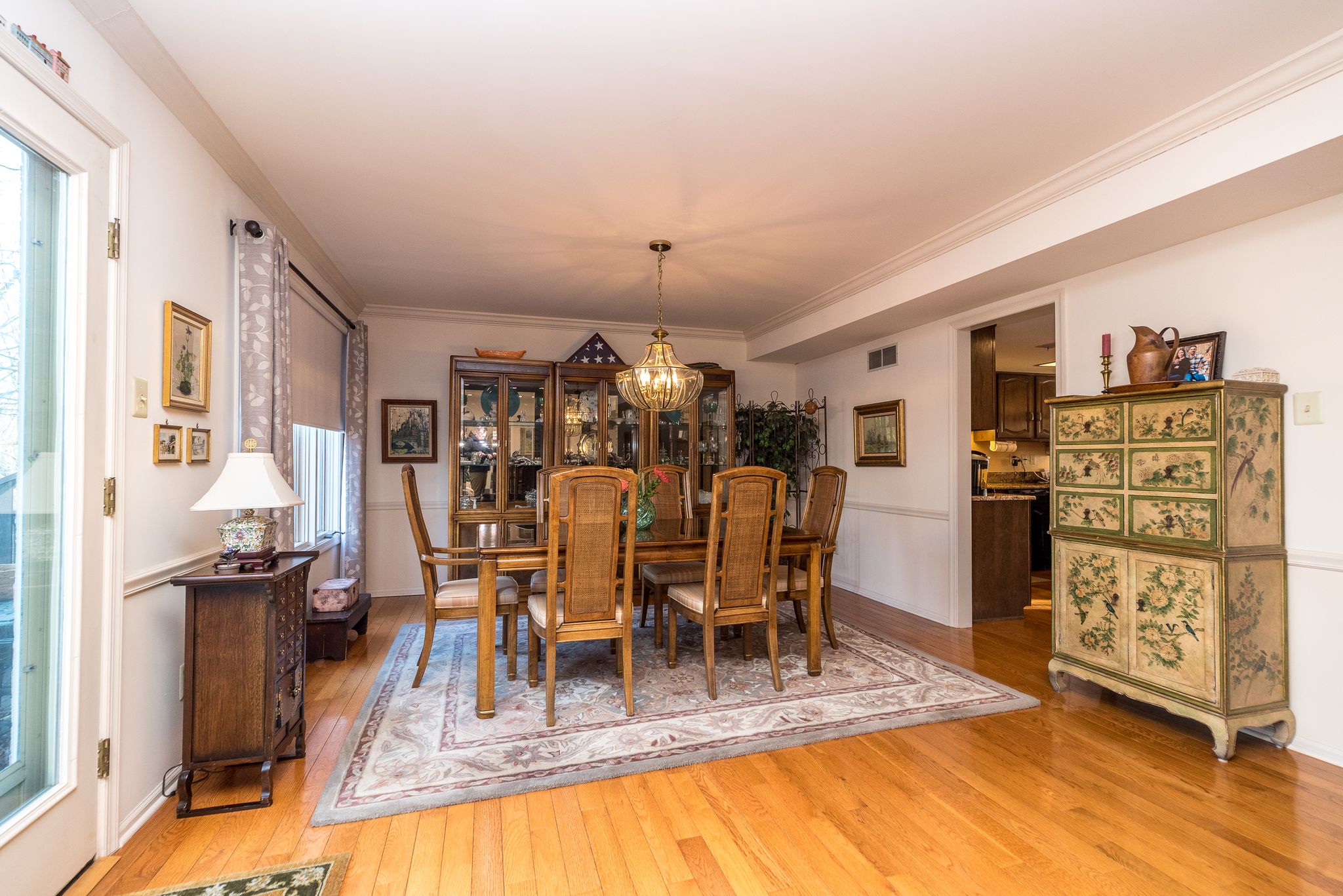 Chesterbrook, Pennsylvania, 19087, United States, 2 Bedrooms Bedrooms, ,3 BathroomsBathrooms,Residential,For Sale,1978885