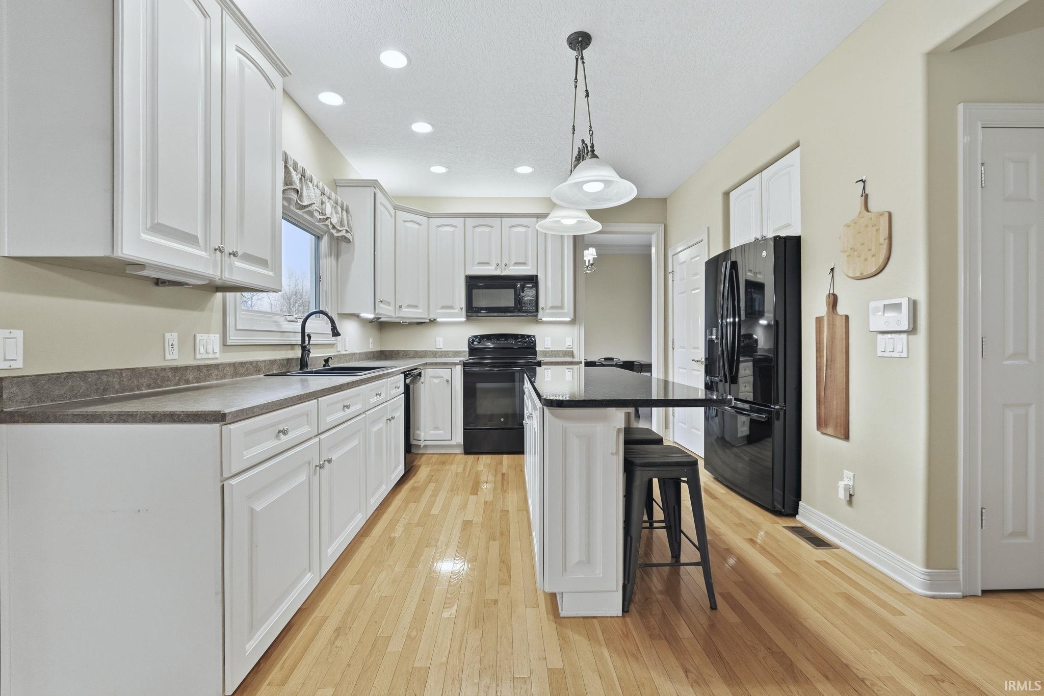 Fort Wayne, Indiana, 46814, United States, 4 Bedrooms Bedrooms, ,4 BathroomsBathrooms,Residential,For Sale,2008557