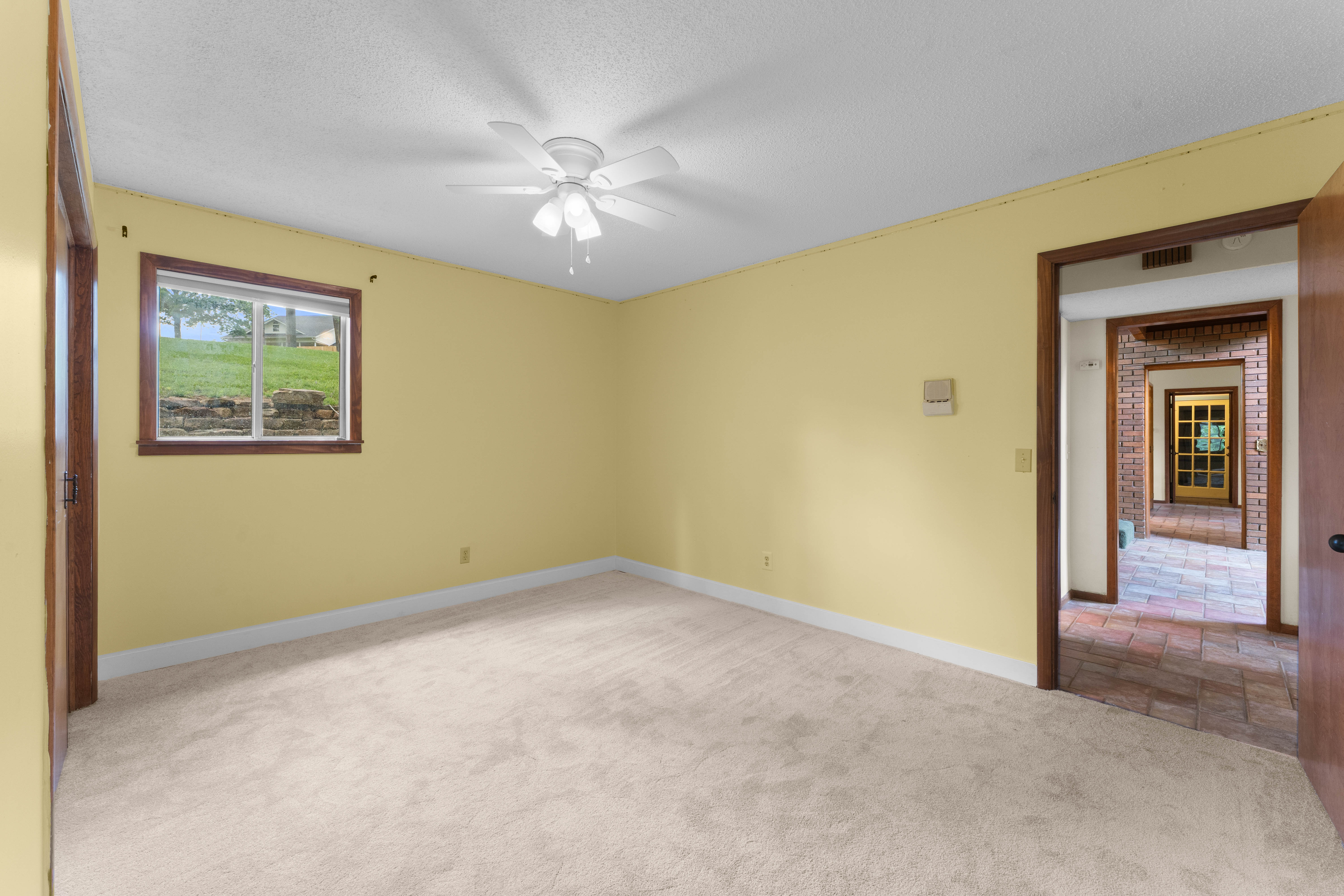 Bentonville, Arkansas, 72712, United States, 3 Bedrooms Bedrooms, ,2 BathroomsBathrooms,Residential,For Sale,1846586