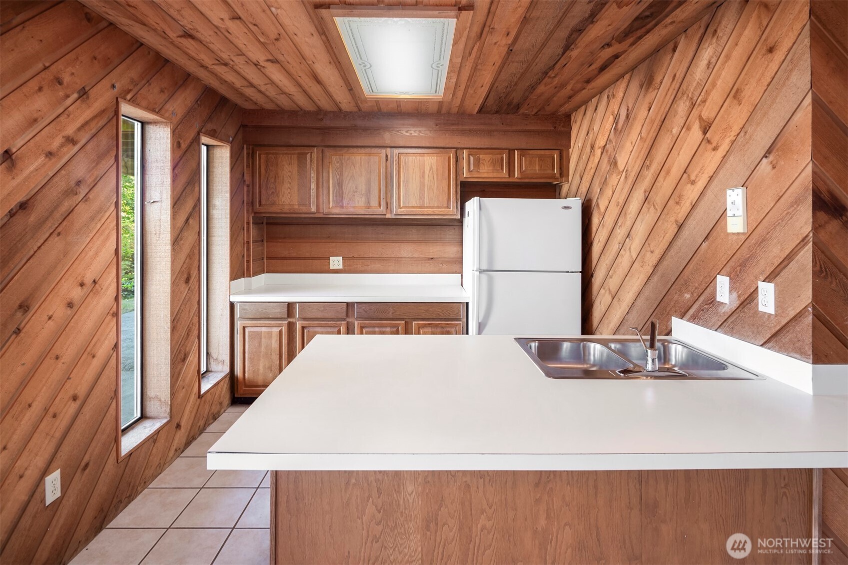 Port Orchard, Washington, 98366, United States, 4 Bedrooms Bedrooms, ,3 BathroomsBathrooms,Residential,For Sale,1988075