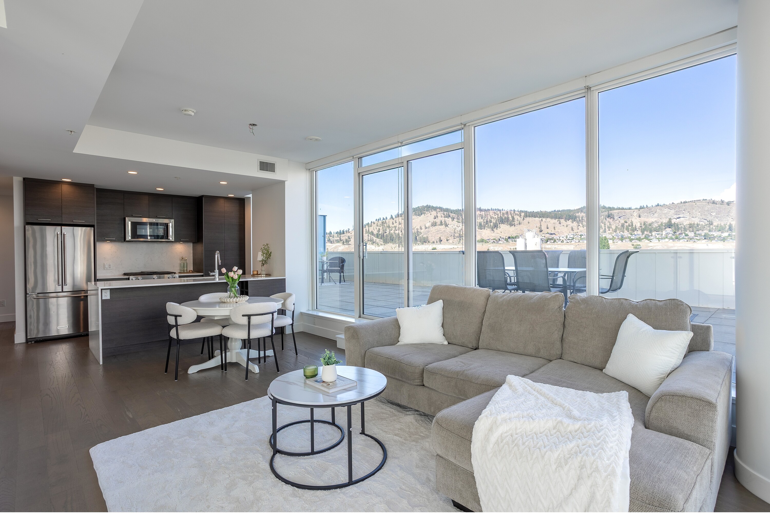  Indoor/Outdoor Living - 物件實景