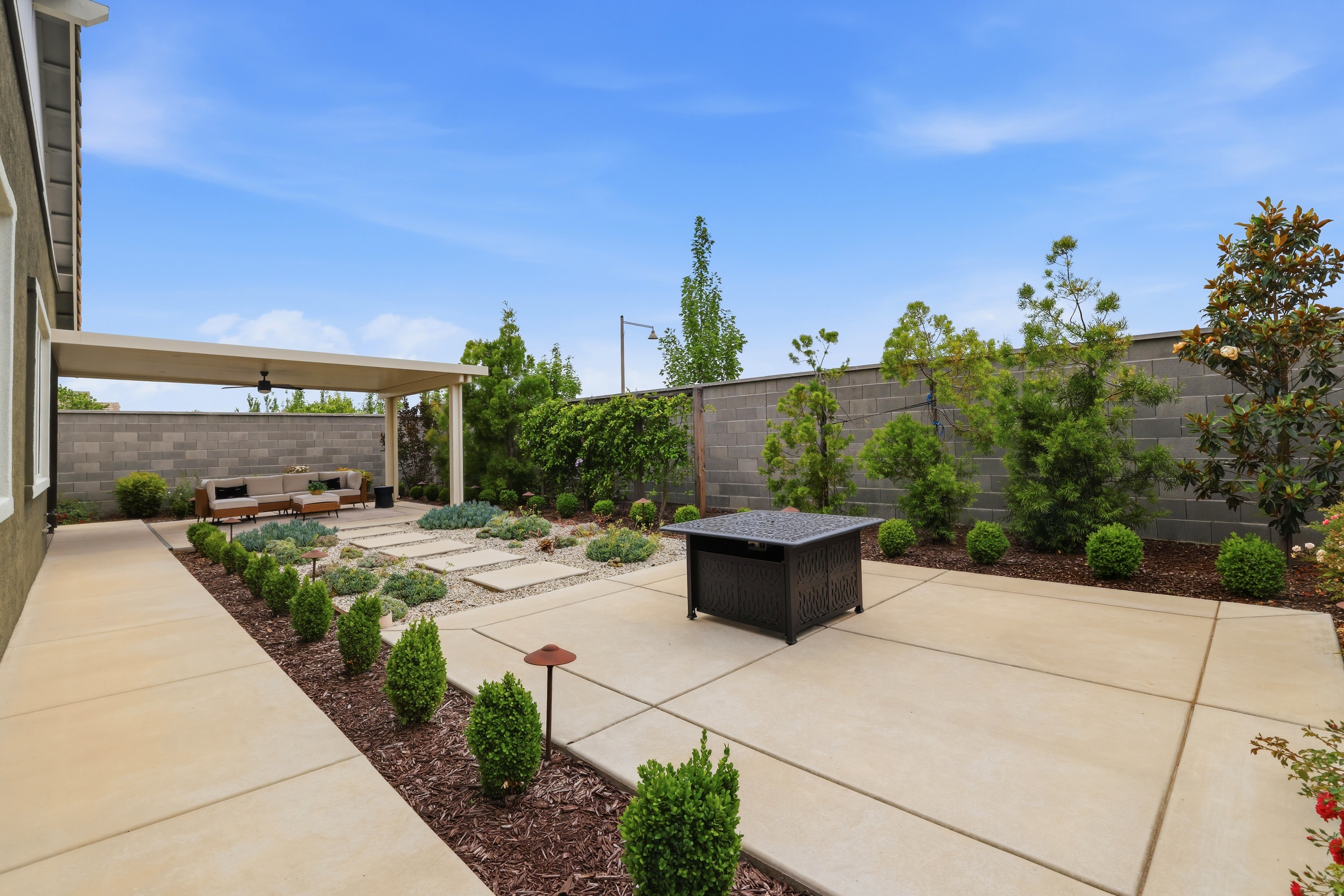  979 Carson River Drive, Lincoln, CA 95648 - 物件實景
