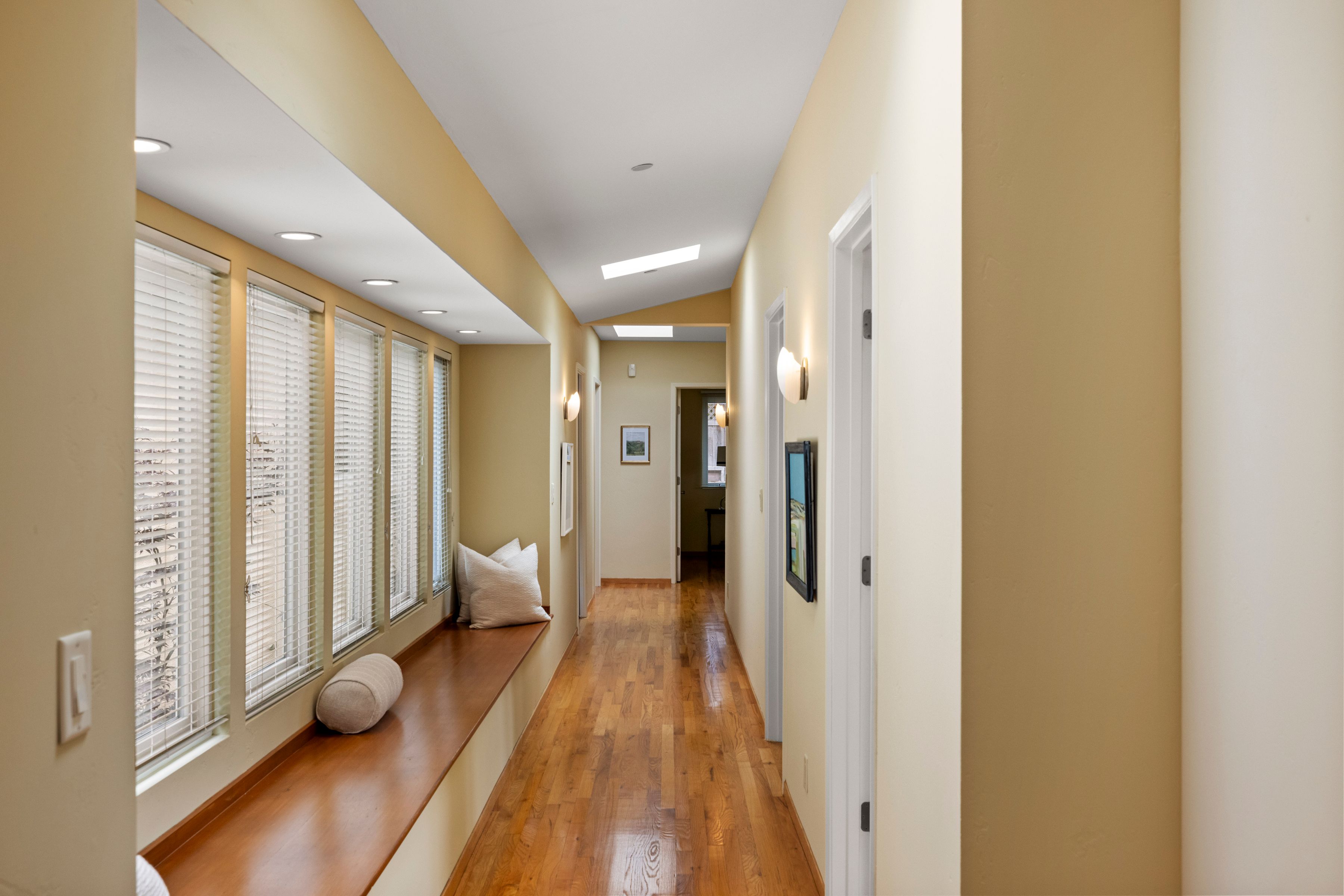  3113 Sloat Road - 物件實景