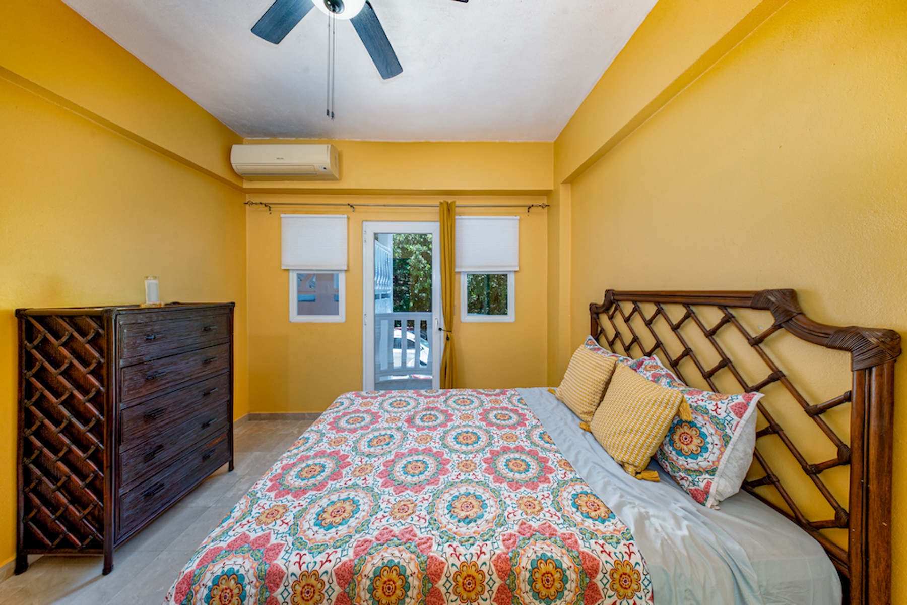  Move-in-Ready 2B Condo with Stunning Ocean Views, Brick Bay - 物件實景