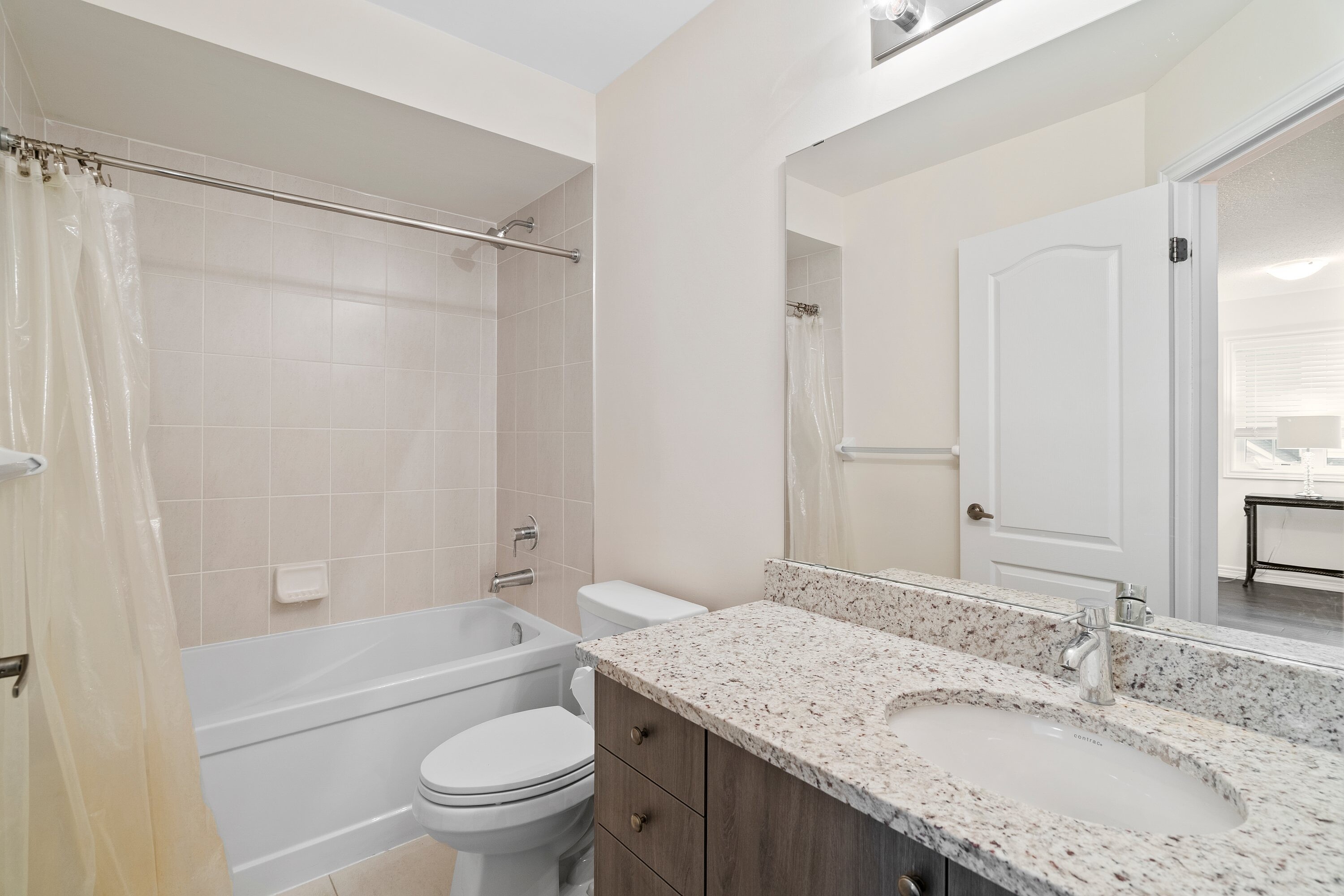  Gated Rosedale Village - 物件實景