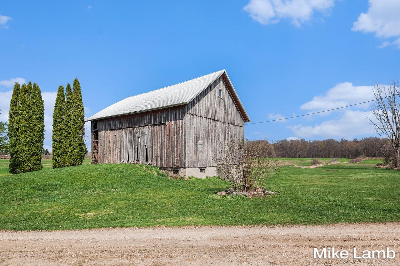 Kent City, Michigan, 49330, United States, 4 Bedrooms Bedrooms, ,1 BathroomBathrooms,Residential,For Sale,1793109