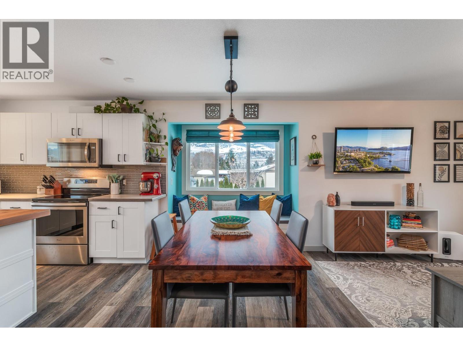 KELOWNA, British Columbia, V1X 2H2, CA, 3 Bedrooms Bedrooms, ,3 BathroomsBathrooms,Residential,For Sale,1948165