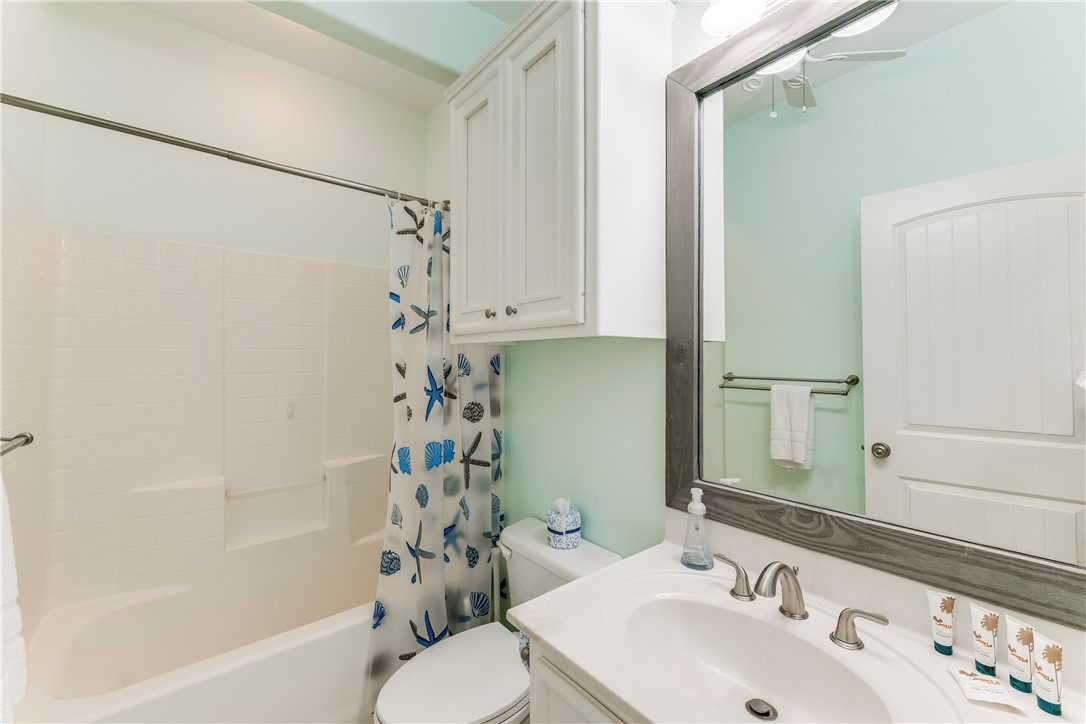 Corpus Christi, Texas, 78418, United States, 3 Bedrooms Bedrooms, ,4 BathroomsBathrooms,Residential,For Sale,1758670