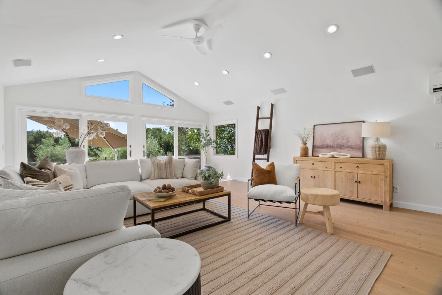 Los Gatos, California, 95032, United States, 4 Bedrooms Bedrooms, ,4 BathroomsBathrooms,Residential,For Sale,1918329