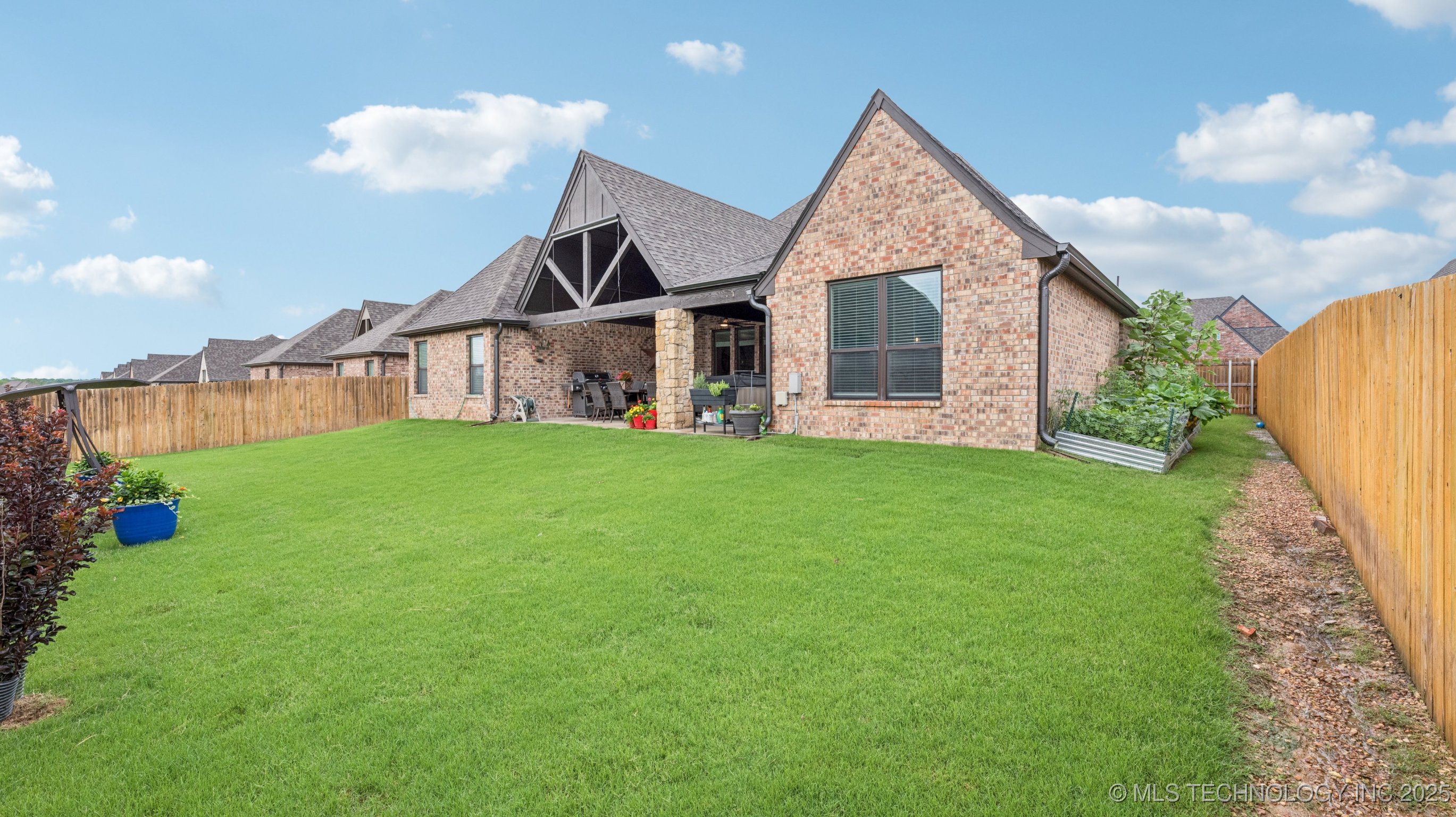 Owasso, Oklahoma, 74055, United States, 3 Bedrooms Bedrooms, ,3 BathroomsBathrooms,Residential,For Sale,1867653