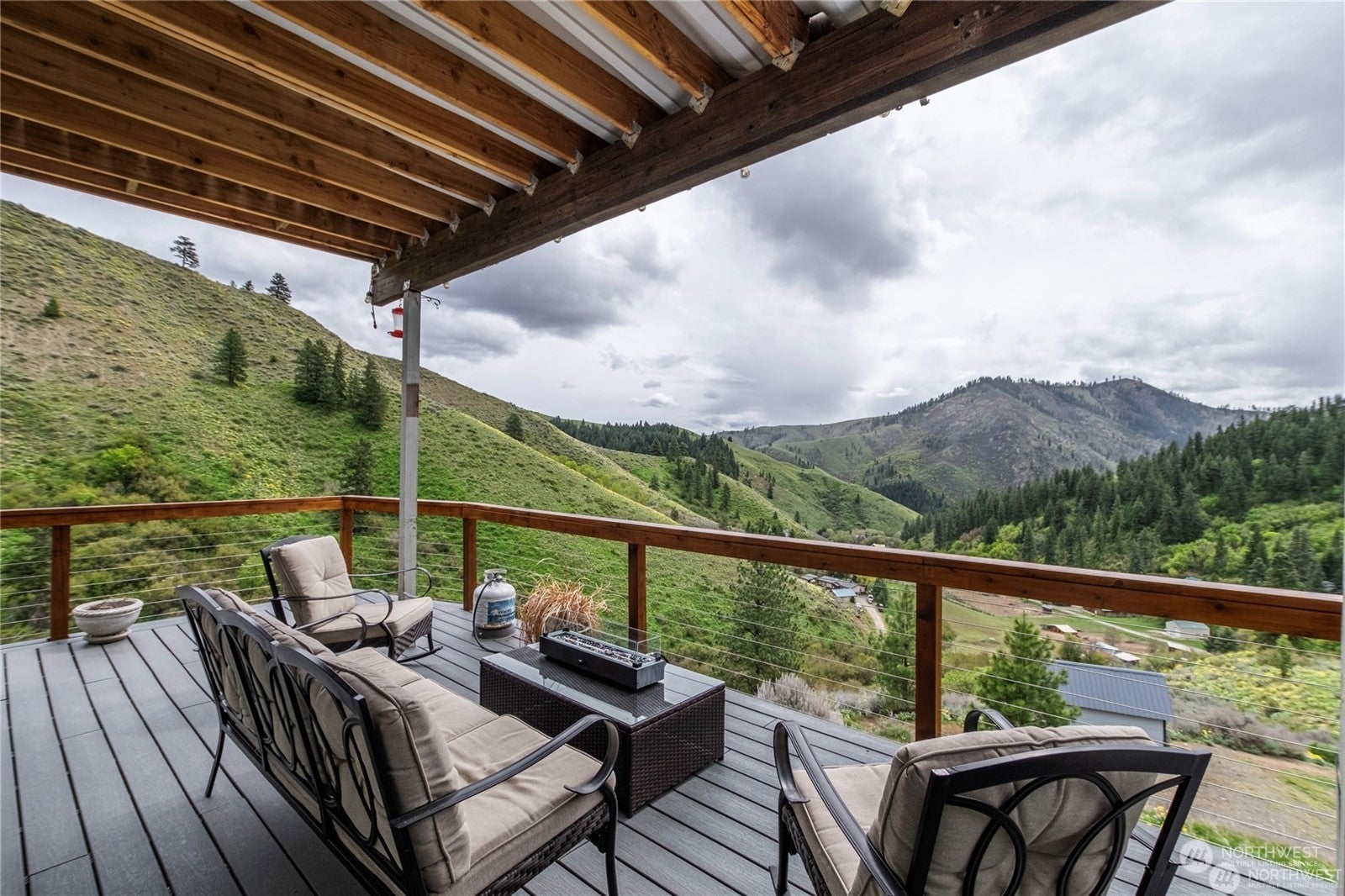 9505 Plateau Road, Cashmere, Washington, 98815, United States, 4 Bedrooms Bedrooms, ,3 BathroomsBathrooms,Residential,For Sale,9505 Plateau Road,1611849