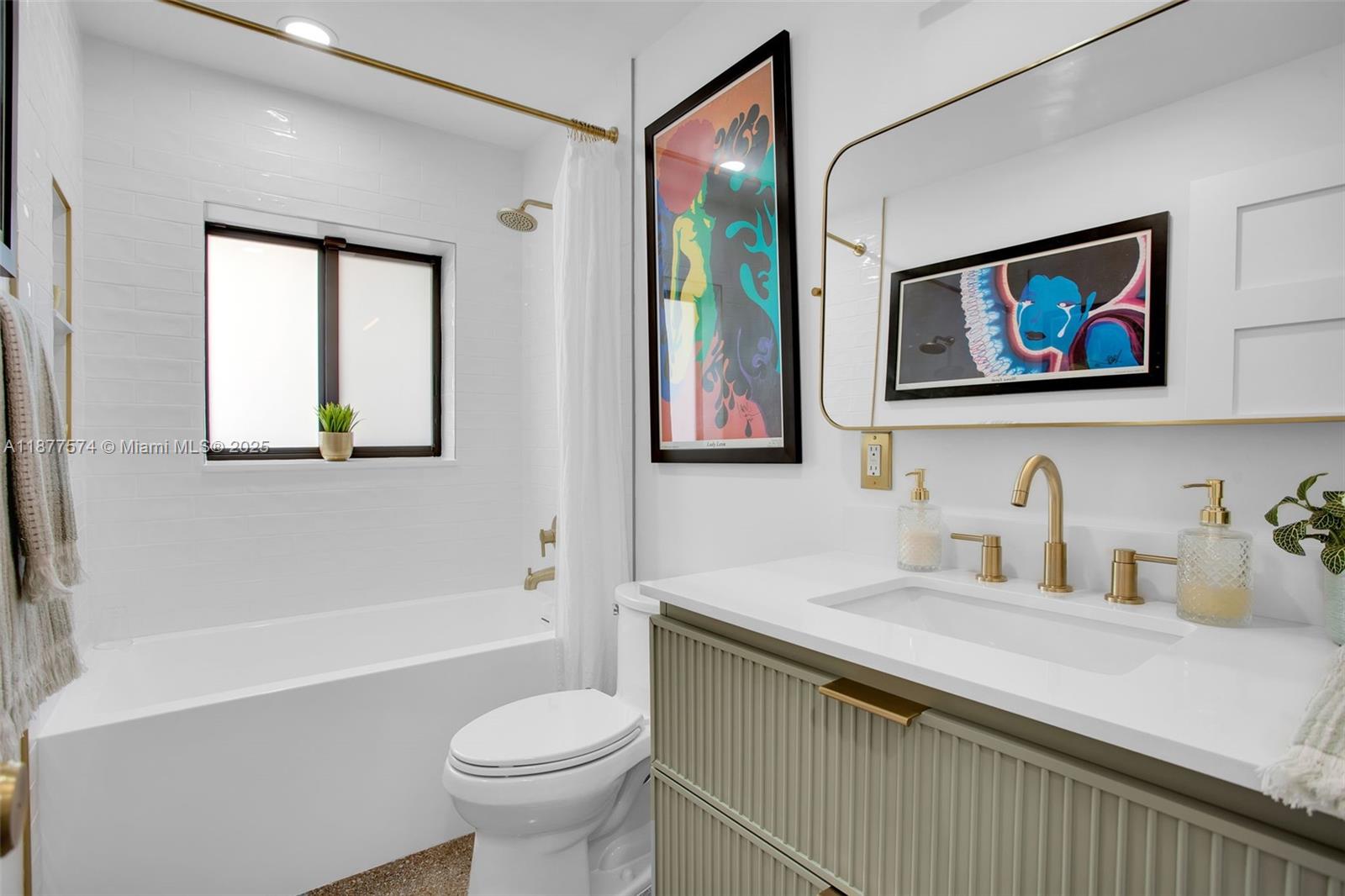 Wilton Manors, Florida, 33334, United States, 3 Bedrooms Bedrooms, ,3 BathroomsBathrooms,Residential,For Sale,1947052